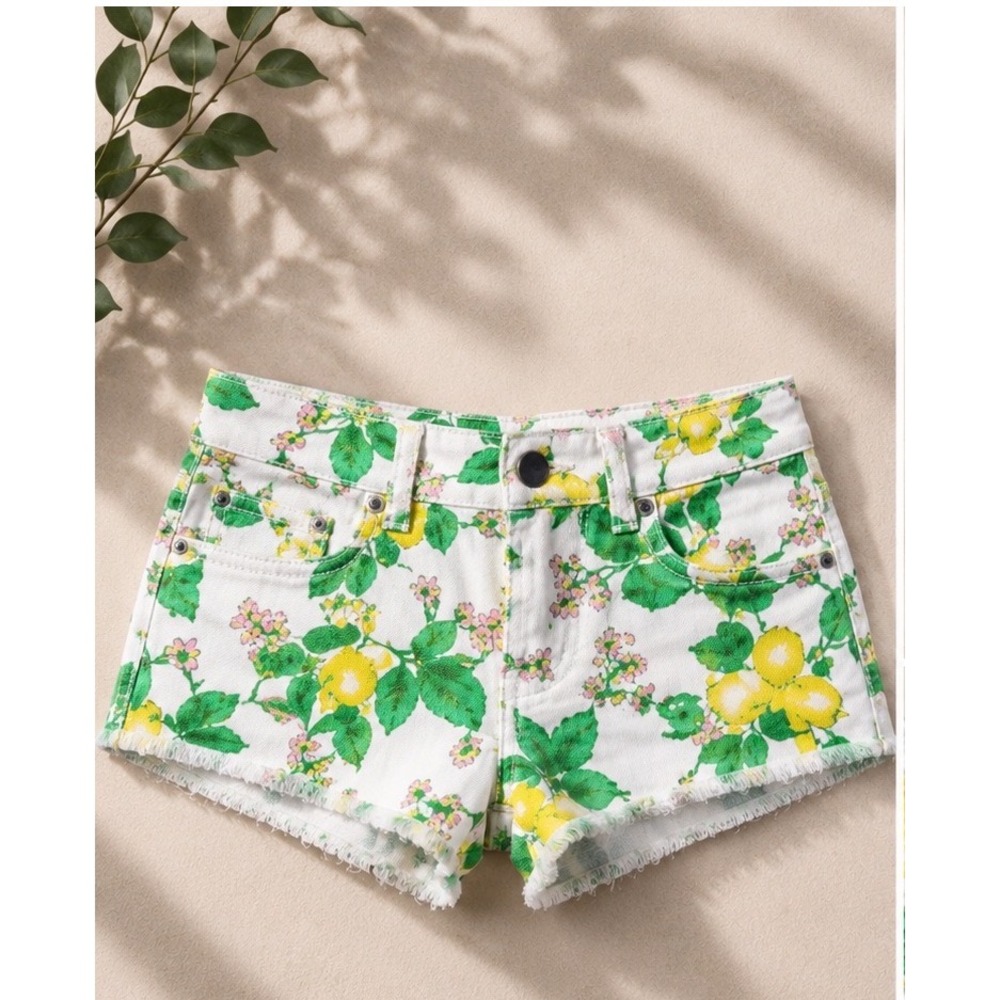 London Jean Women White Lemon Floral Print Denim Cut Off Shorts Size 4